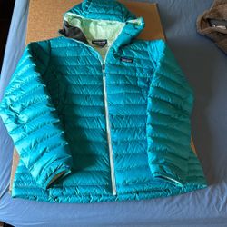 Patagonia Full Zip Puffer Jacket With Hood  Size XL Women