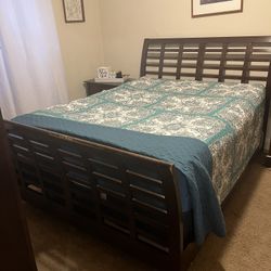 7pcs Chestnut Queen Size Bedroom Set