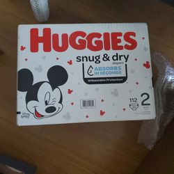 Huggies Diapers Size 2 W Wipes
