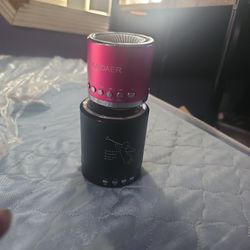 Speakers For Sale I'll Do Both For 15 Or 12$