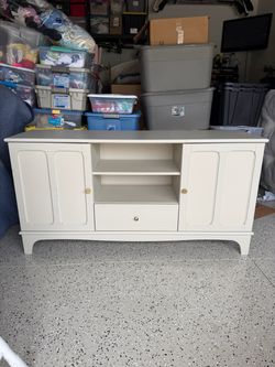 TV Stand / Media Console cream