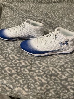 Football Cleats - 10.5