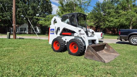 Bobcat skid steer 773