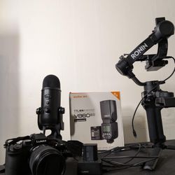Camera / Video Equipment 