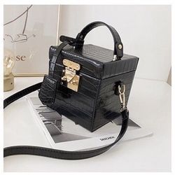 Korean New Crocodile Pattern Box Popular Messenger Bag 