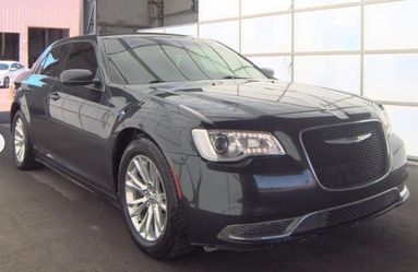 2017 Chrysler 300 Limited