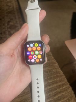 Apple Watch SE 2nd Gen 40mm