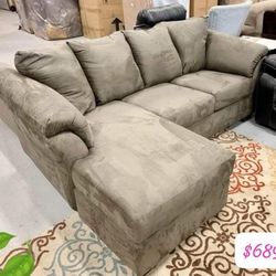 Cabbelstone Sectionals Sofas Couchs 