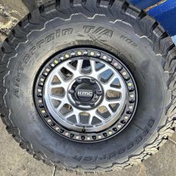 Kmc Grs 549 17x9 6x139.7 + 0 Offset With Bfg Ko2 315/70/17 Tires ( Package Deal ) 🔥🔥🔥