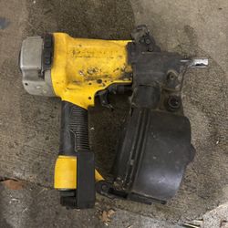 Dewalt Siding and Fencing Nailer Gun