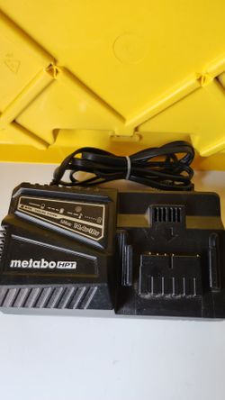 Metabo HPT 14.4V–18V Li-Ion Battery Charger