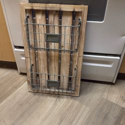 Wall Mail Holder