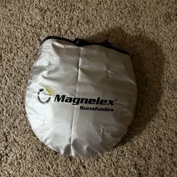 Magnelex Windshield Sunshade