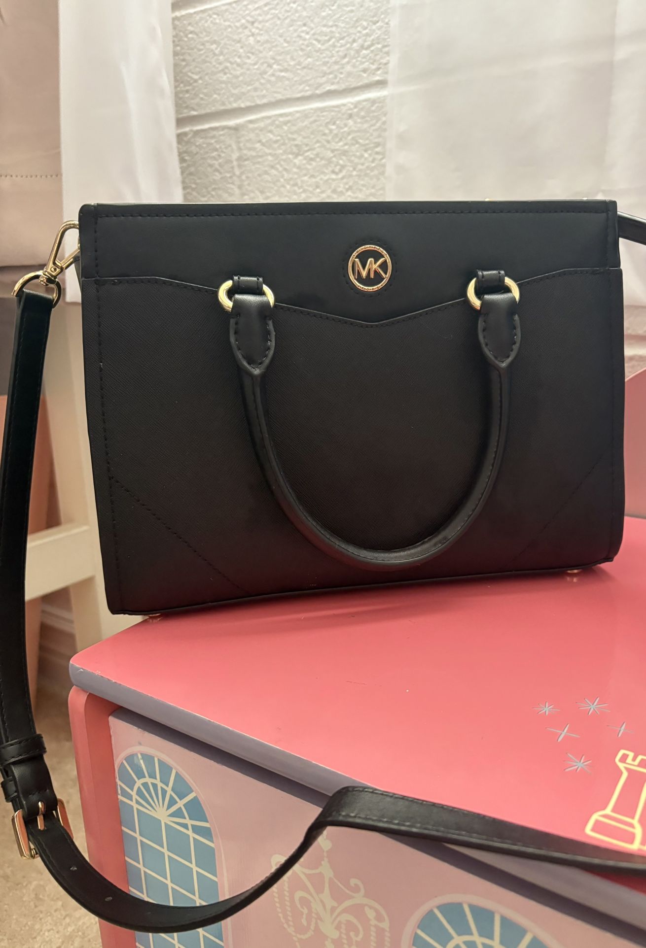 Michael Kors purse with Matching Wallet
