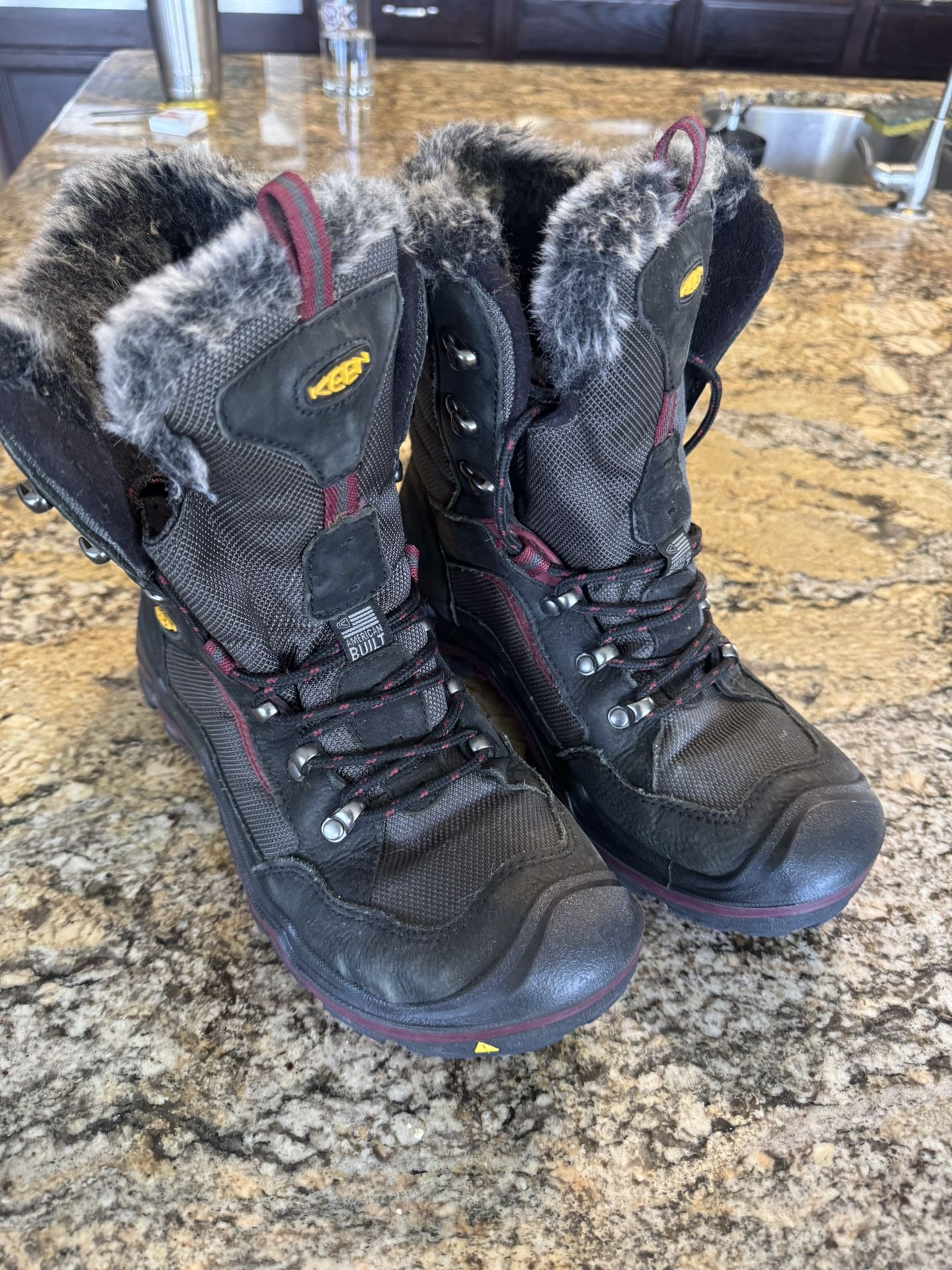 Keen Durand Polar Waterproof Trekking Boots 1013196 Women's Winter Warm Size 9