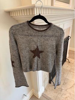 Grey Fuzzy Star Knit Sweater | Cropped | Soft & Cute