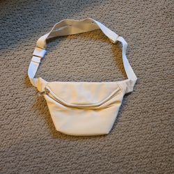 Pink Lily Tan Crossbody Purse