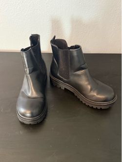 Chelsea Boot - 9.5 Wide