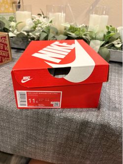 Brand new kids white Nikes 11C