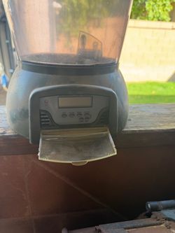Pet Feeder