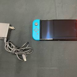 Nintendo switch Oled w/ Charger