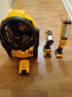 DEWALT POWER TOOL SET WITH BATTERIES