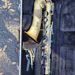 Early 70's Bundy Alto Saxophone Hard Case Included