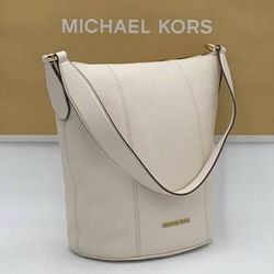 Michael Kors Brooke Bucket Messenger Handbag Lt Cream Bag Purse 