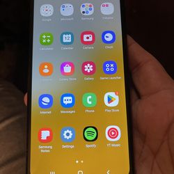 Working perfectly fine. No cracks