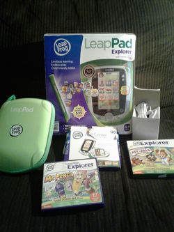 New!! Leap frogLeap pad explorer with camera and accesories