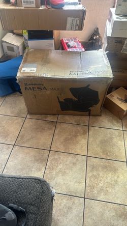 UPPAbaby Mesa Max Infant Car Seat/Base with Load Leg and Robust Infant Insert Included/Innovative Safety Features