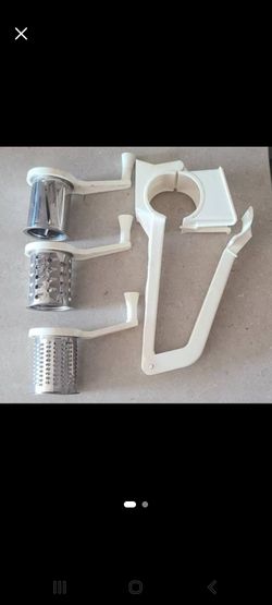 Cheese grater/garlic press