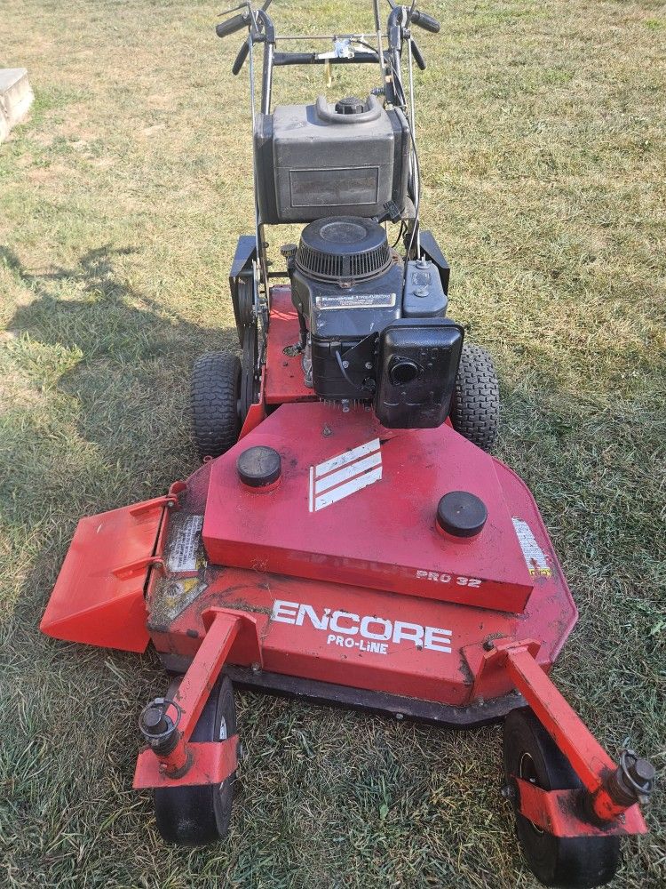 Wlak Behind Mower 32"Cut Runs Good As Is No Warranty Cash Only