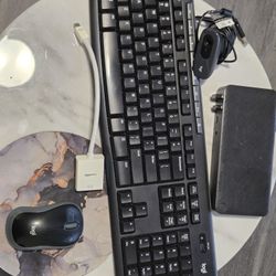 Computer With Accessories 