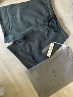 essential shorts