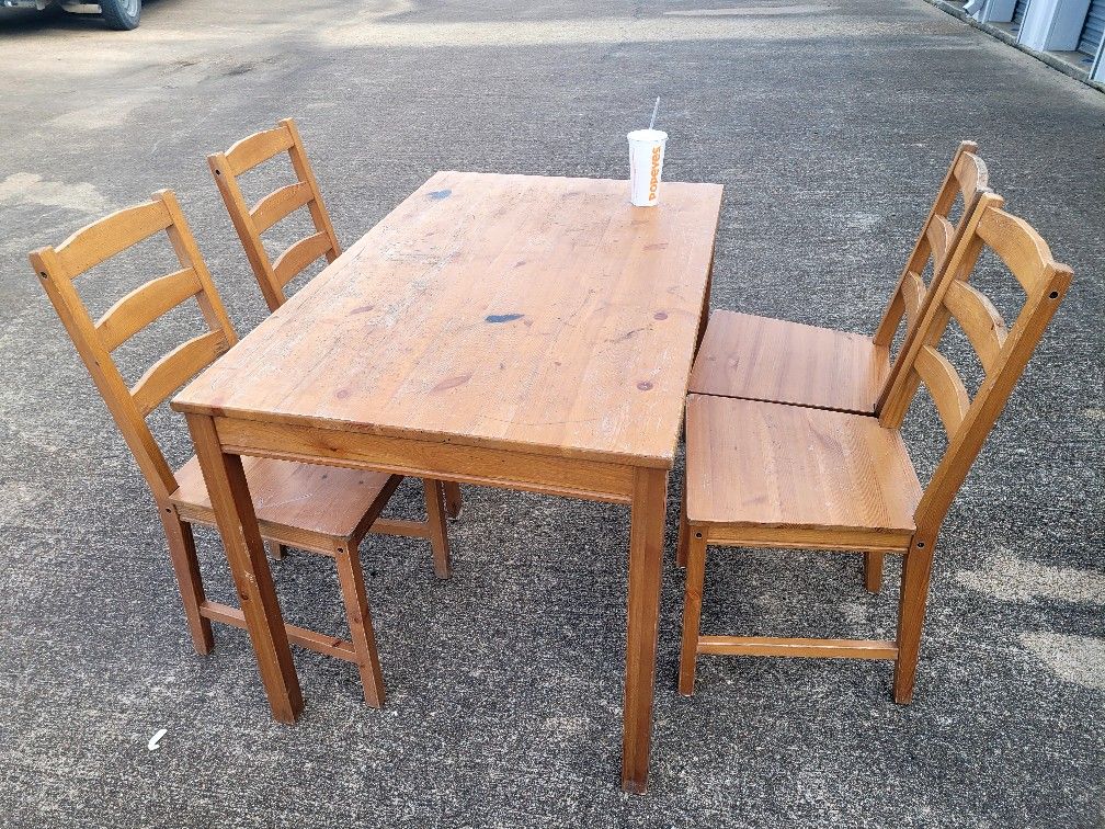 Dinning Table