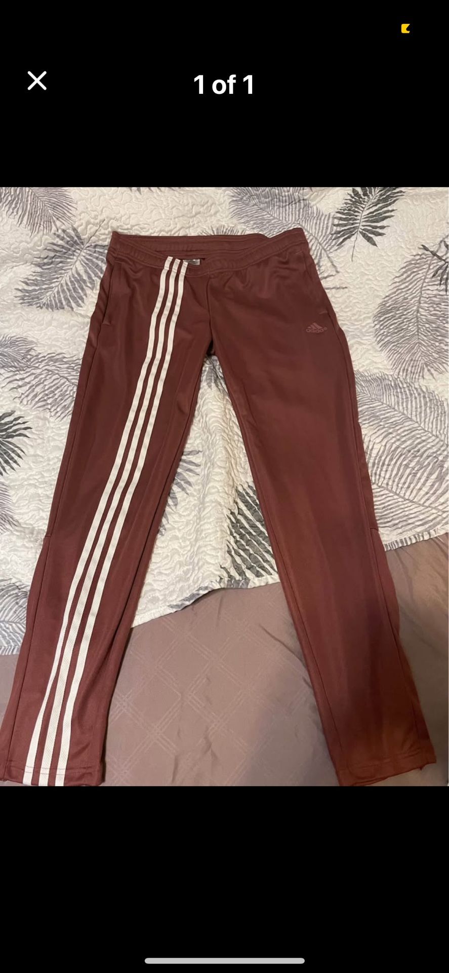 Sz Large adidas Pants 