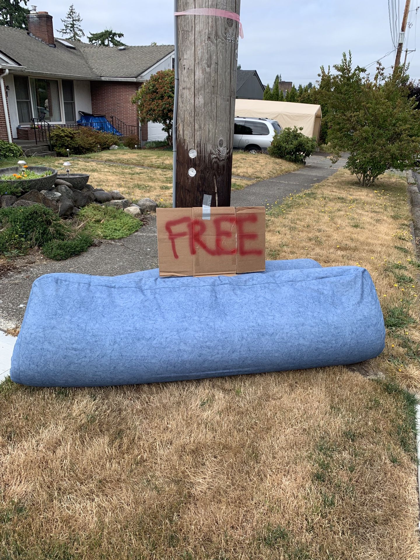 Futon topper Free for Sale in WA OfferUp