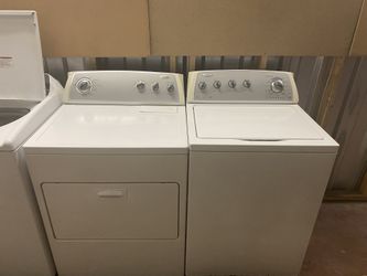 Whirlpool Washer And Dryer Set