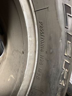 255/70/18 BRAND NEW DEALER TAKE OFFS