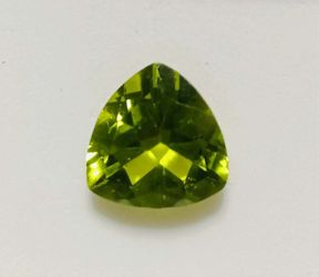 3.20 Carat Peridot Nexklace