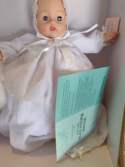 Gorgeous Madam Alexander Huggums Doll NEW!