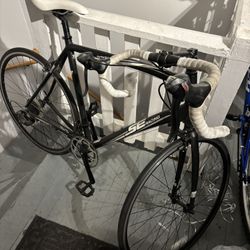 Road bike from LSE Racing, model Royale. It’s an entry-to-mid level road bike (aluminum frame, drop bars, Shimano drivetrain).