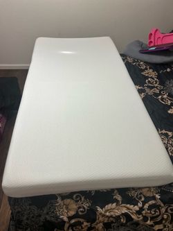 New never used twin mattress