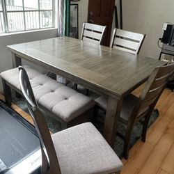Second hand dining table and bench set hot sale