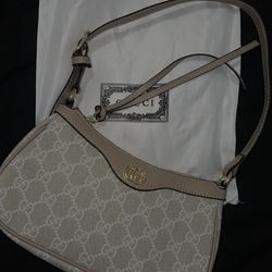 Light Beige Bag 🤍