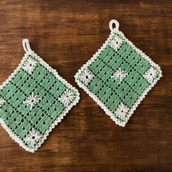 Set Of 2 Crocheted Kitchen Decoration 