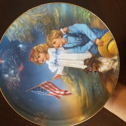 VINTAGE Collectable Plates