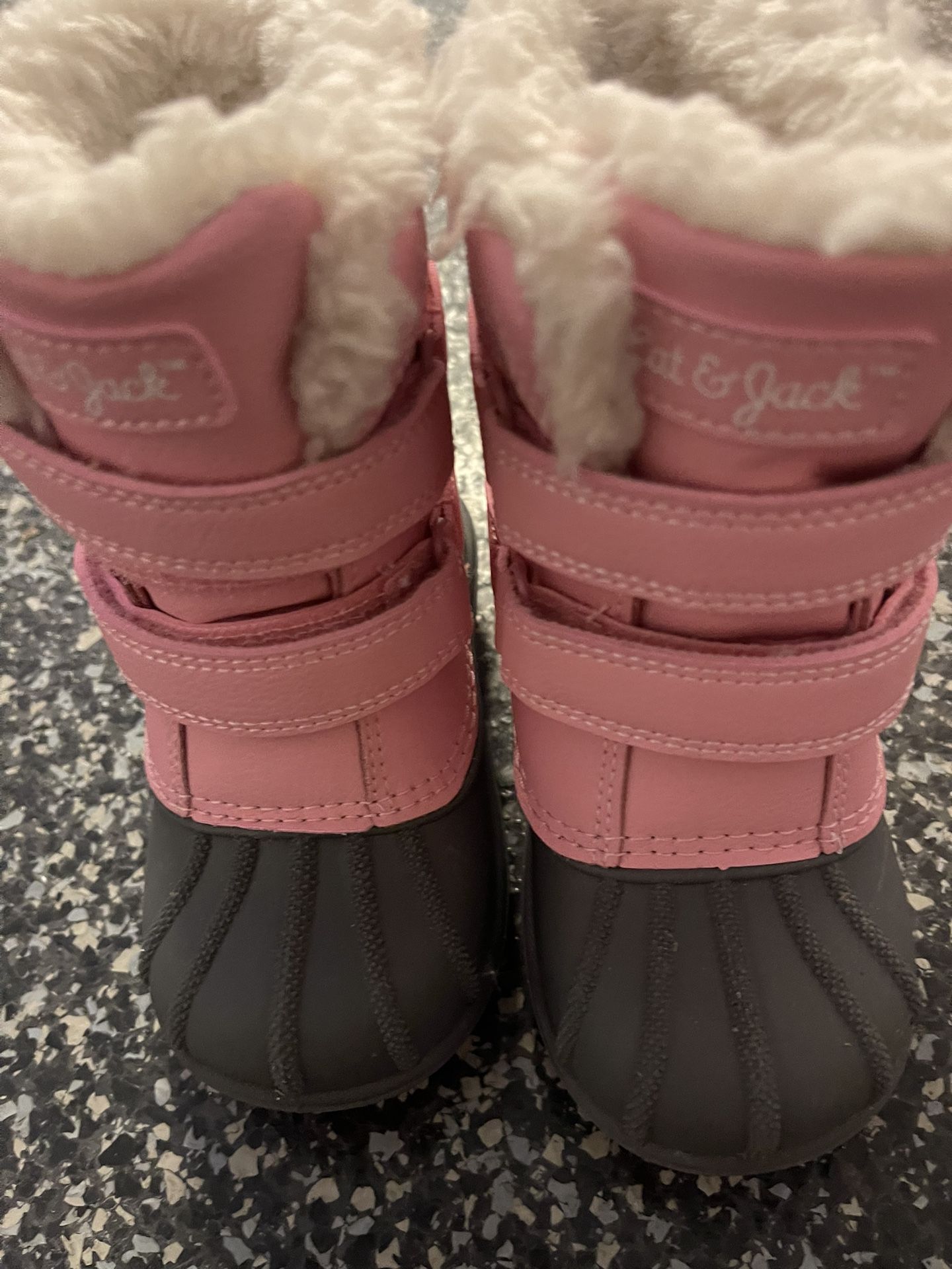 Cat And Jack Size 7 Pink Snow Boots