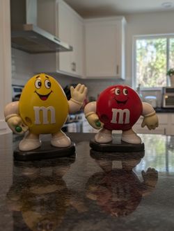 10 inch tall vintage Eminem dispensers 1991 Mars Incorporated